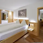 Waldhotel Szálloda Arosa