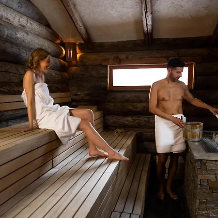 Waldhotel 4*