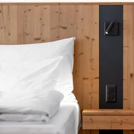 Waldhotel 4* Αρόζα