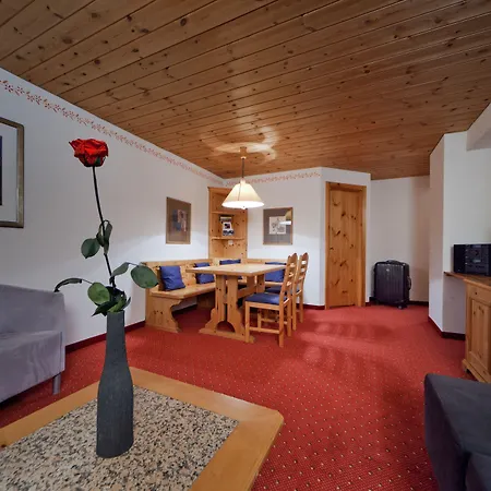 Waldhotel 4* Αρόζα
