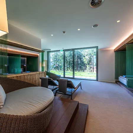 Waldhotel Ξενοδοχείο