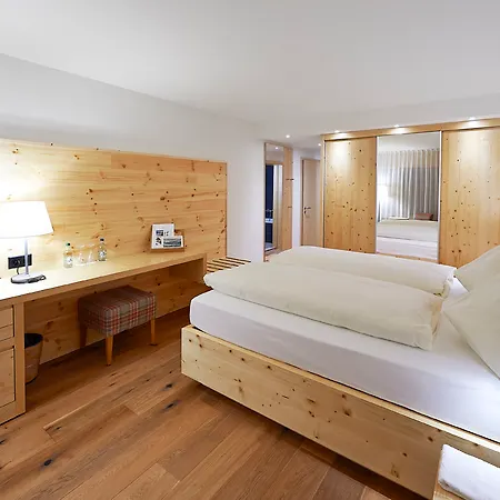 Hotel Waldhotel 4*