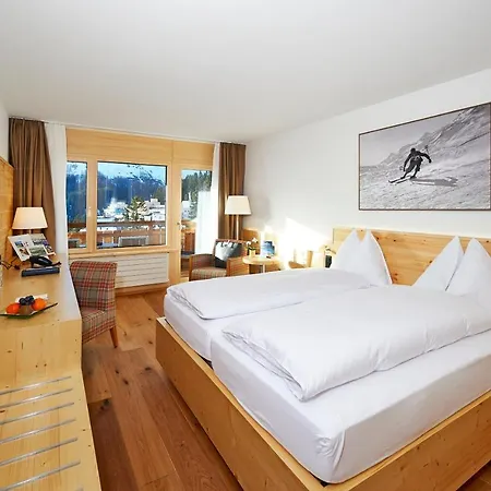 Waldhotel Αρόζα