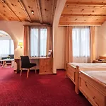 Hotel Waldhotel 4*