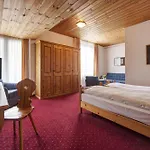 Waldhotel
